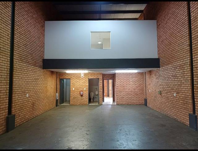 INDUSTRIAL PROPERTY TO RENT IN HENNOPSPARK